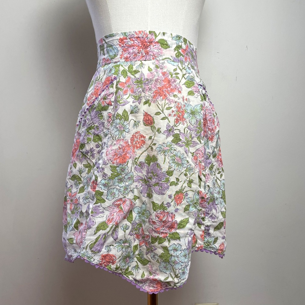 Vintage Floral Waist Apron Purple Ric Rac Trim Pockets Cottagecore Garden